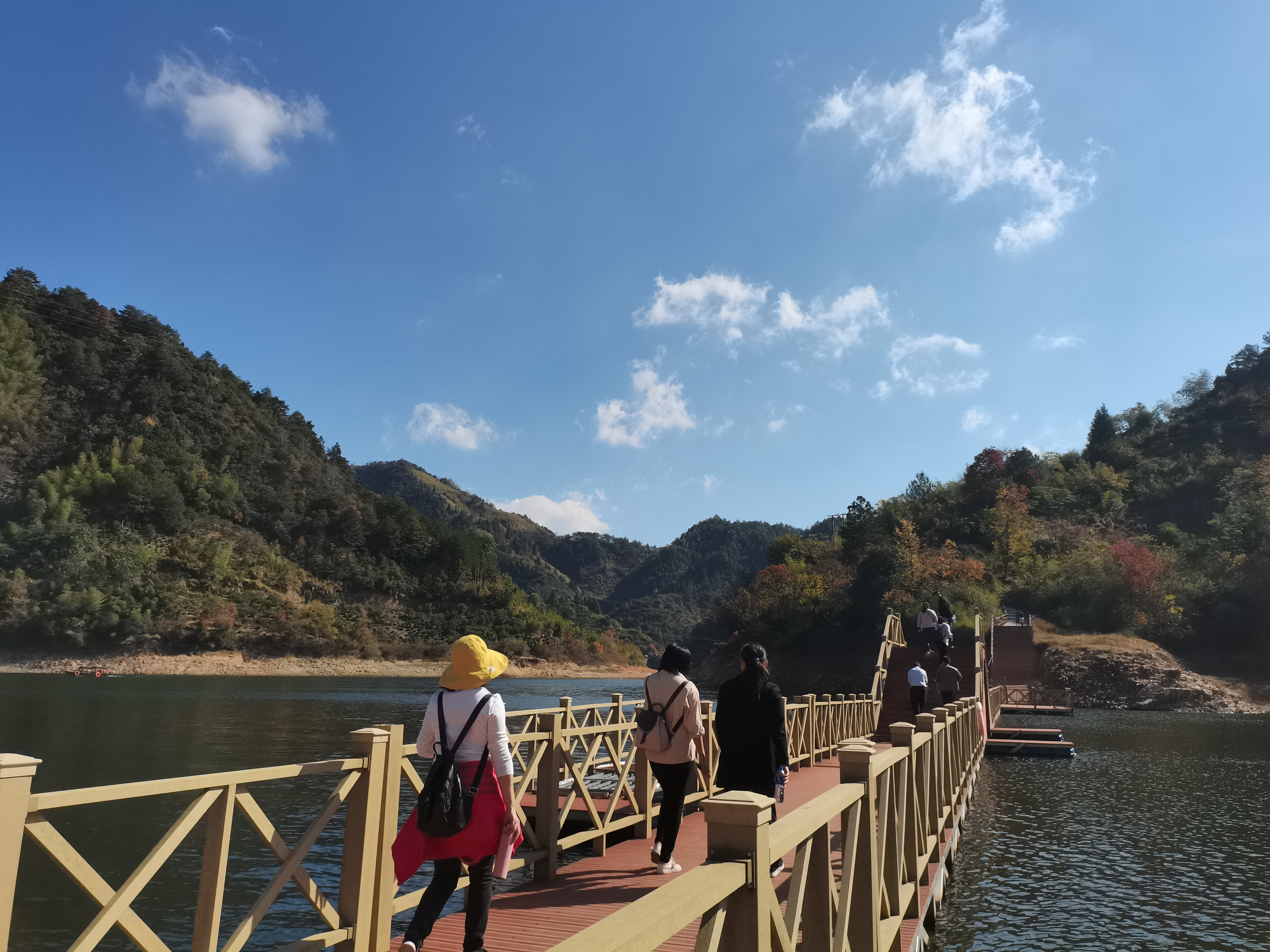 http://www.tcfzjx.cn/hsdt/208.html